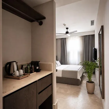 House Sola فندق ألاتشاتي